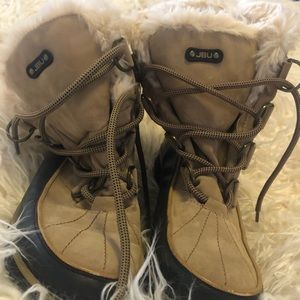 JBU Duck Boots